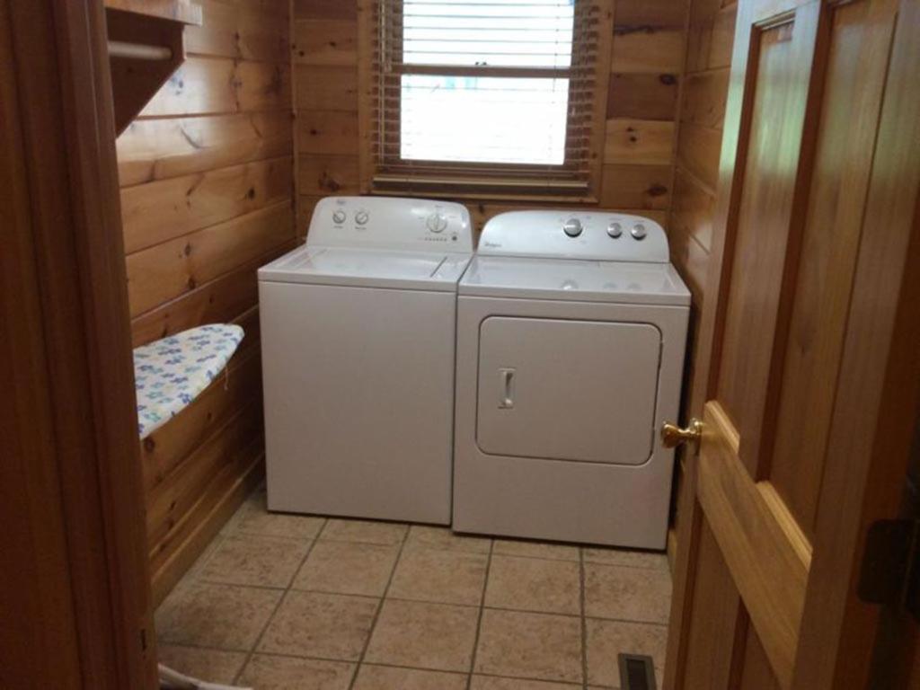 Spacious Party Hut Near Attractions McCookville Exterior foto