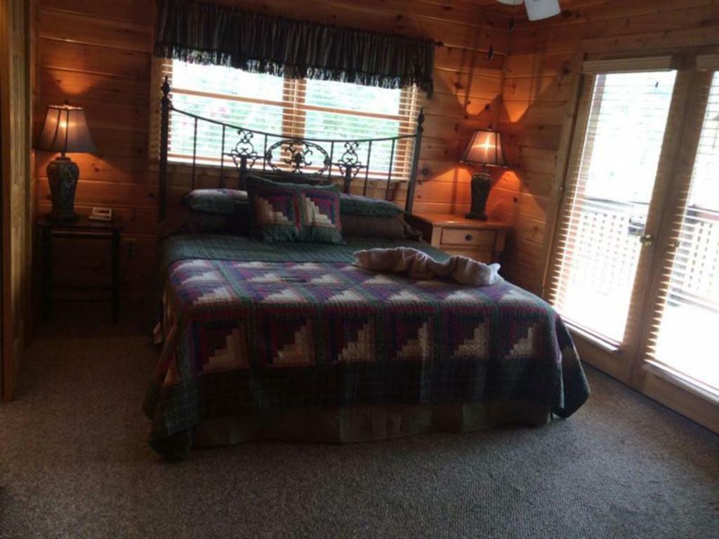 Spacious Party Hut Near Attractions McCookville Exterior foto