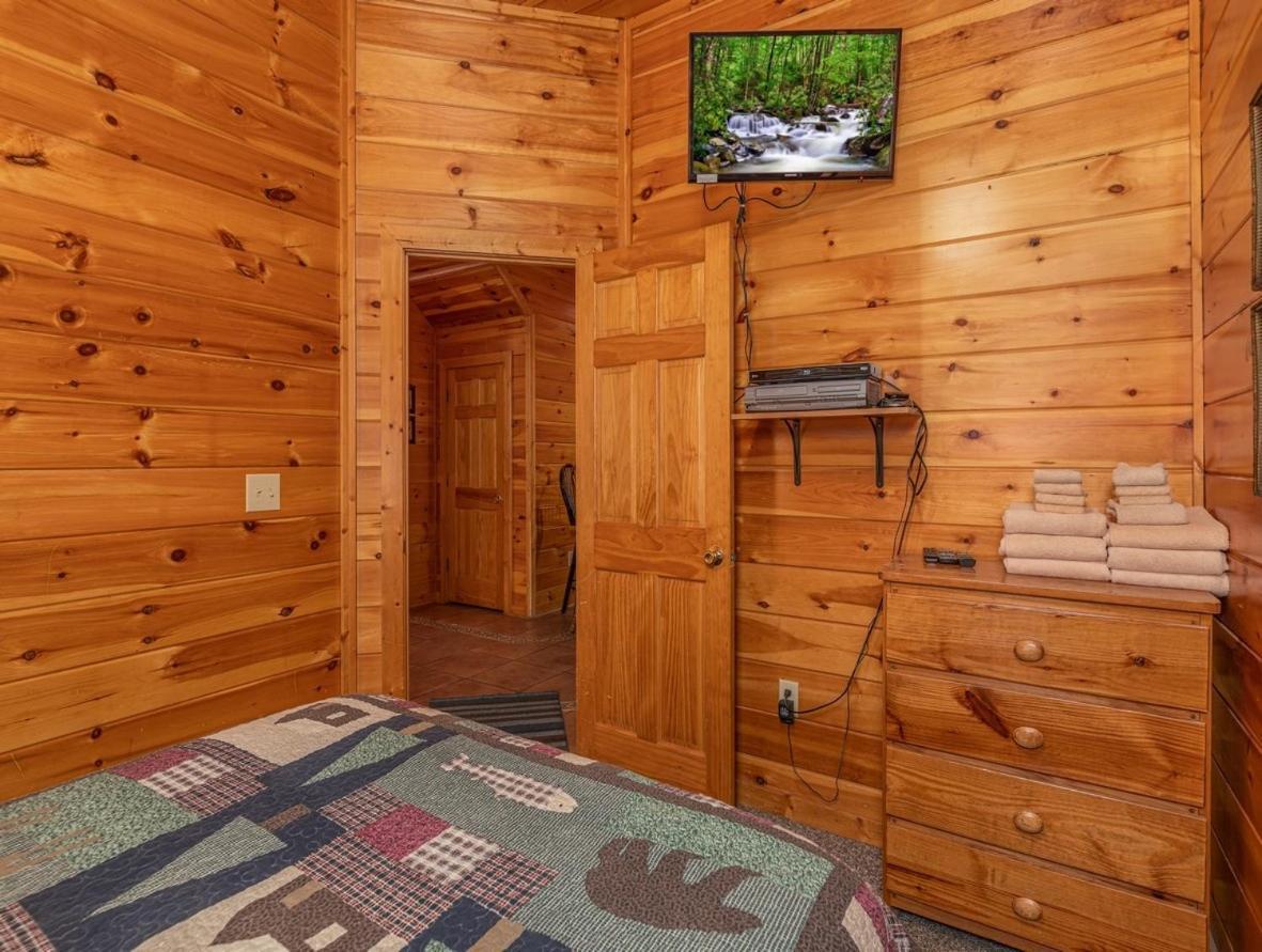Spacious Party Hut Near Attractions McCookville Exterior foto
